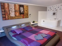 Hodinový hotel Ostrava pokoj s vířivkou Relax Lux